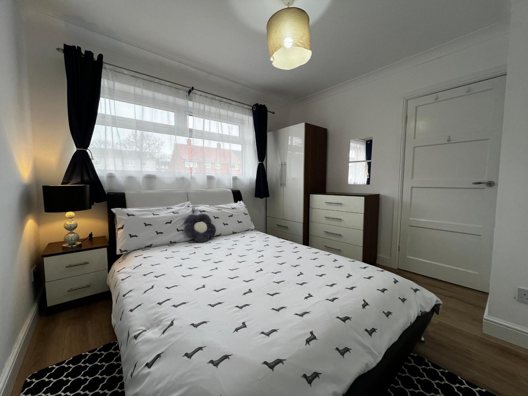 Springfield House- Near Newcastle Centre, Hospital And Keele University! Stoke-on-Trent エクステリア 写真